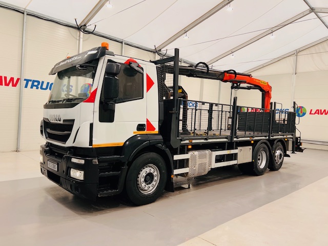 Iveco Stralis 310 Euro 6 6×2 Dropside Brick Grab
