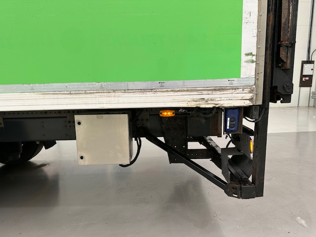 Scania P280 6×2 Rear Lift Day Cab Fridge Box