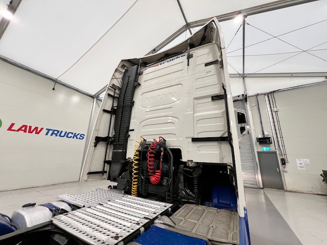 Volvo FH 500 6×2 Midlift Tractor Unit