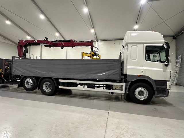 DAF CF85 460 6×2 Flatbed Drawbar Brick Grab