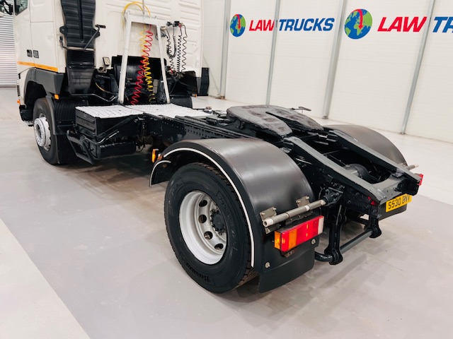 Volvo FH12 420 4×2 Tractor Unit