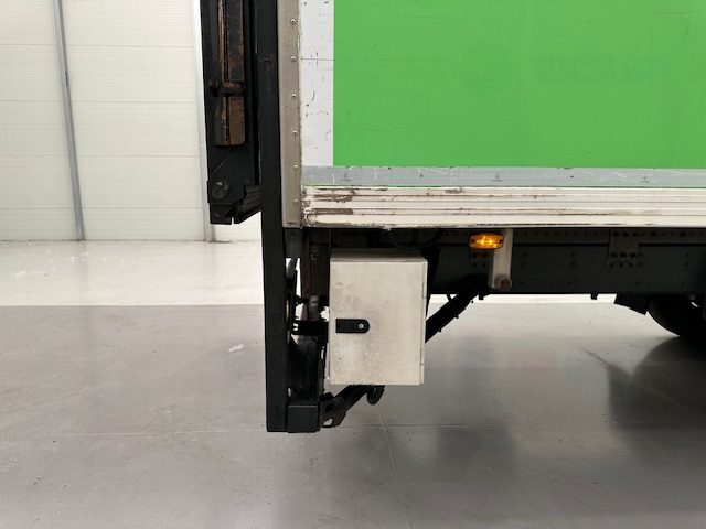 Scania P280 6×2 Rear Lift Day Cab Fridge Box