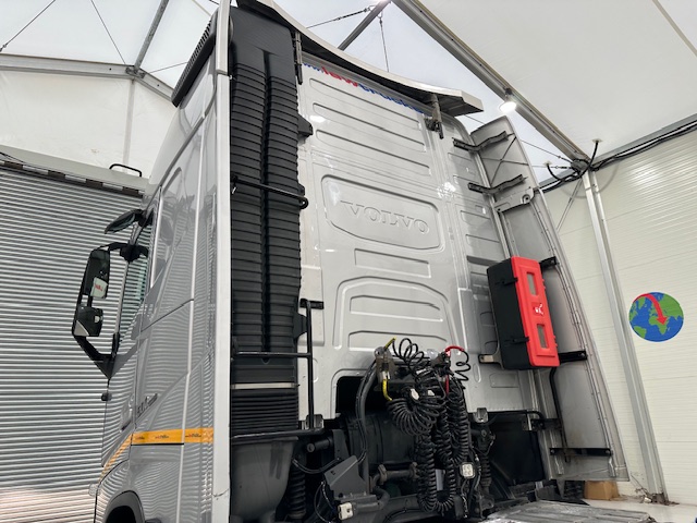 Volvo FH 500 6×2 Midlift Tractor Unit