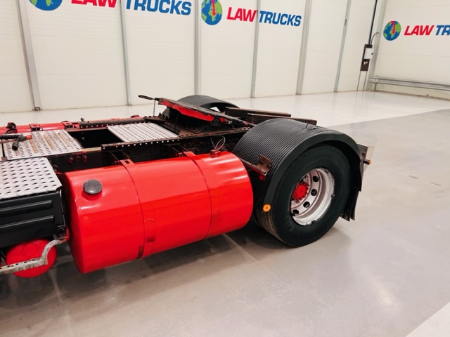 Volvo FH12 420 4×2 GTXL Tractor Unit