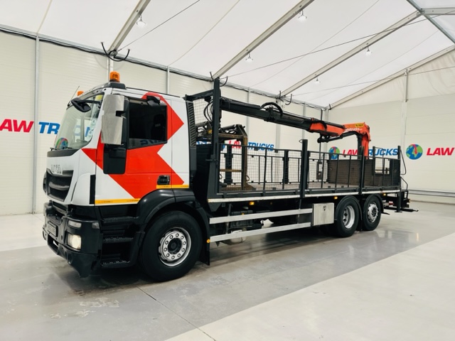 Iveco Stralis 310 6×2 Dropside Brick Grab