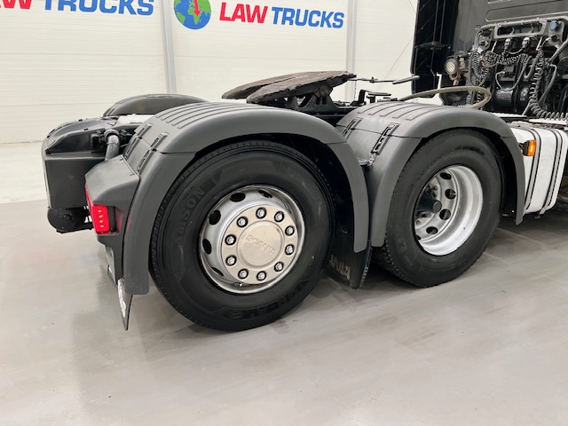 Scania R450 6×2 Rear Lift Highline Tractor Unit PTO