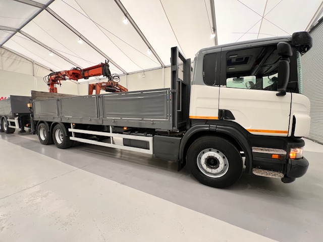 Scania P270 6×2 10 Tyre Flatbed Drawbar Brick Grab