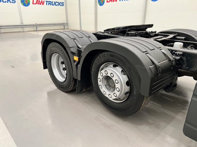 Volvo FH 500 6×2 Midlift Tractor Unit