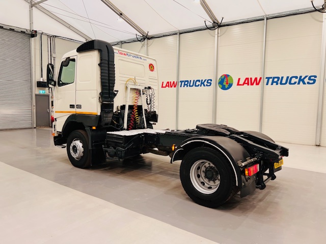 Volvo FH12 420 4×2 Tractor Unit