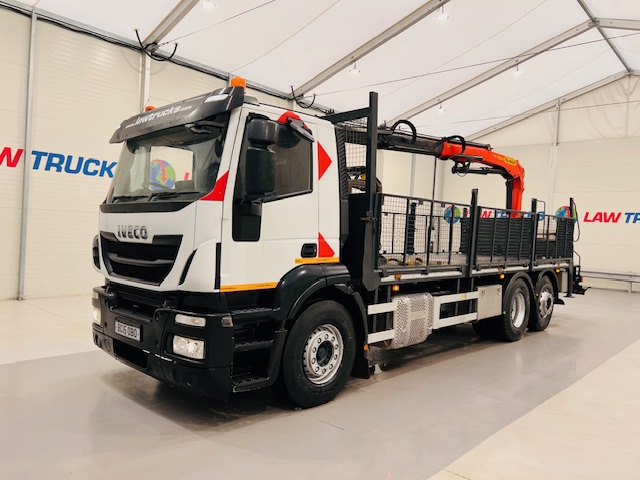 Iveco Stralis 310 Euro 6 6×2 Dropside Brick Grab