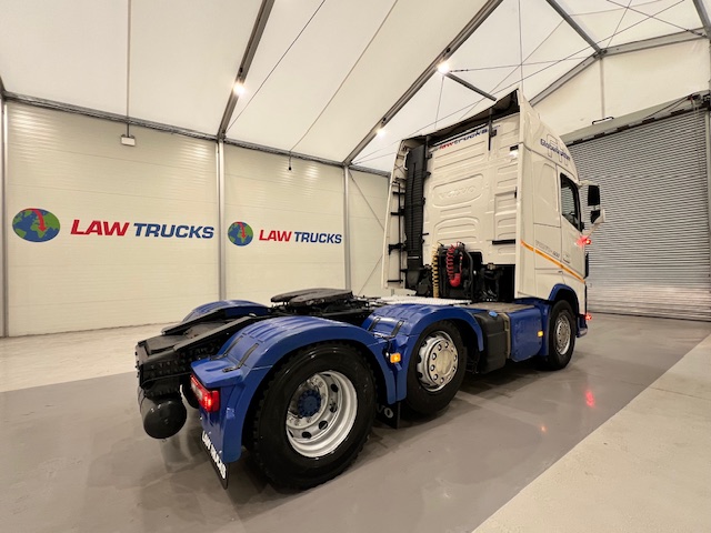 Volvo FH 500 6×2 Midlift Tractor Unit