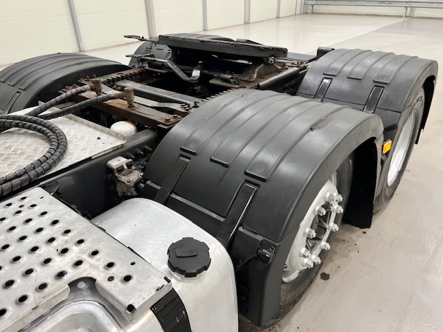 Volvo FH 500 6×2 Midlift Tractor Unit