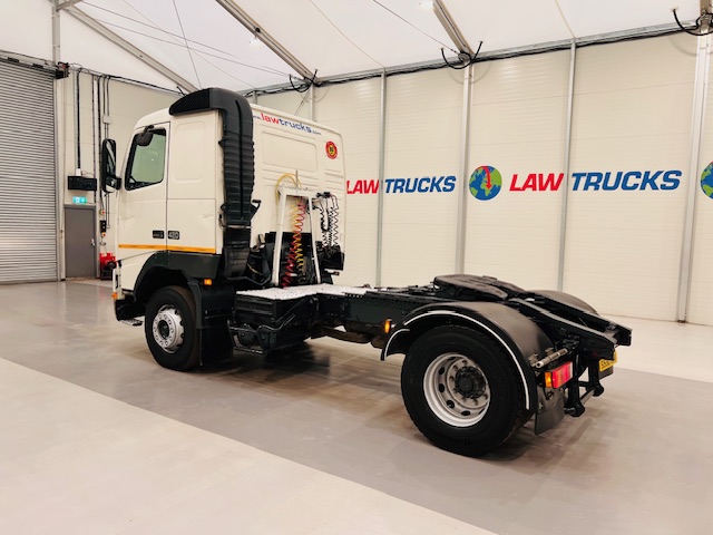 Volvo FH12 420 4×2 Tractor Unit