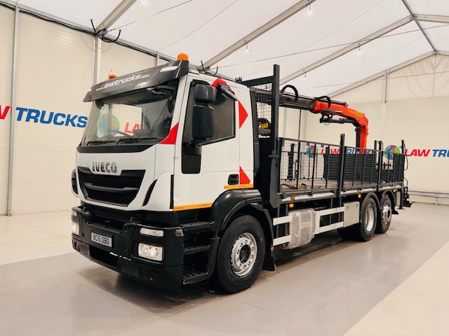 Iveco Stralis 310 Euro 6 6×2 Dropside Brick Grab