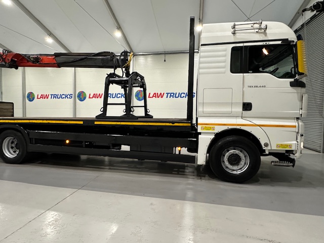 MAN TGX 26.440 6×2 Brick Grab Drawbar