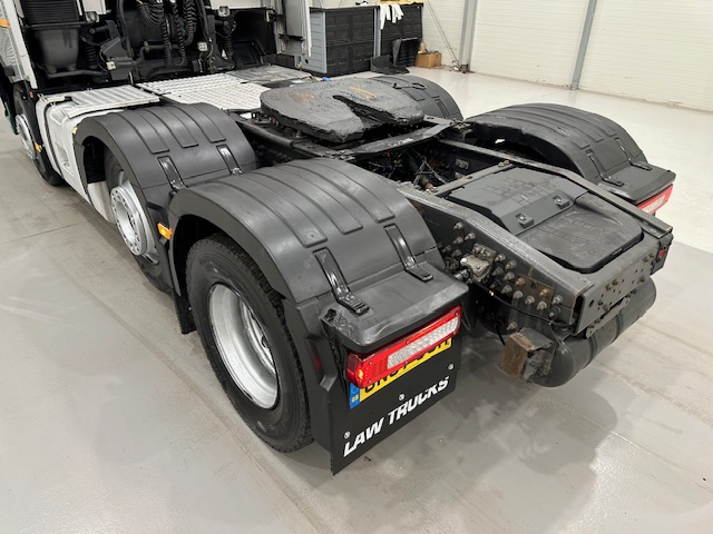 Volvo FH 500 6×2 Midlift Tractor Unit