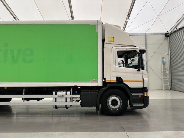Scania P280 6×2 Rear Lift Day Cab Fridge Box