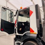 Iveco Stralis 310 Euro 6 6×2 Flatbed Brick Grab - thumbnail