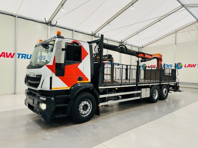 Iveco Stralis 310 6×2 Dropside Brick Grab