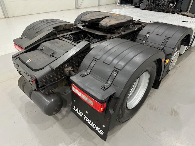 Volvo FH 500 6×2 Midlift Tractor Unit