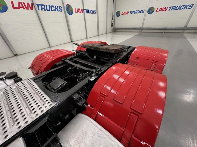 Volvo FH 500 6×2 Midlift Tractor Unit