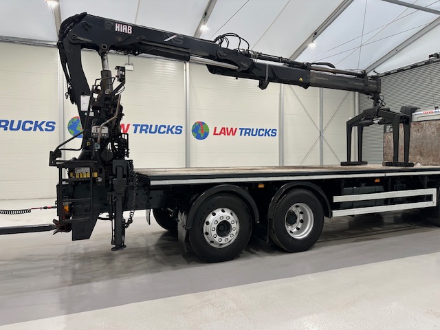 DAF CF85 360 8×2 Flatbed Brick Grab Drawbar