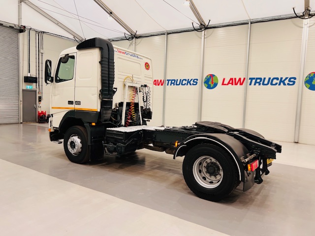 Volvo FH12 420 4×2 Tractor Unit