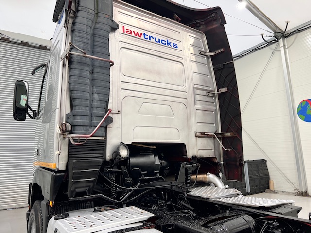 Volvo FH12 420 6×4 Double Drive Tractor Unit