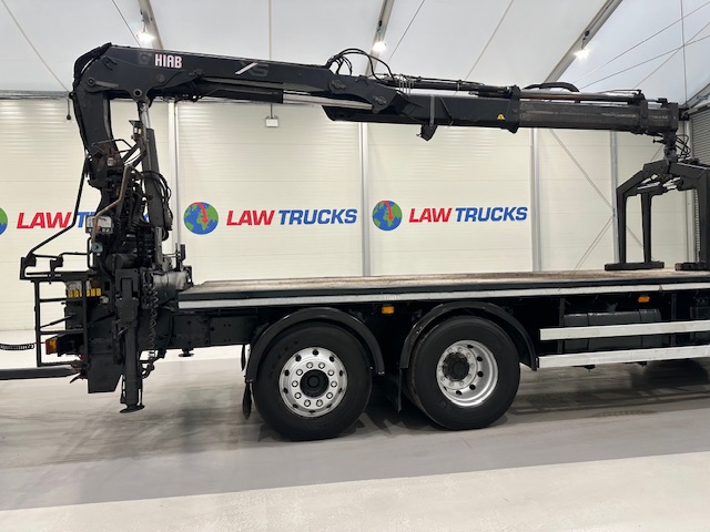 DAF CF85 360 8×2 Flatbed Brick Grab Drawbar