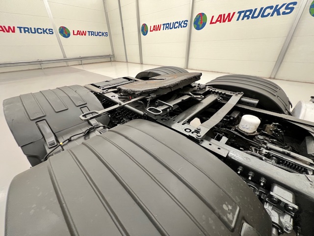 Volvo FH 500 6×2 Midlift Tractor Unit
