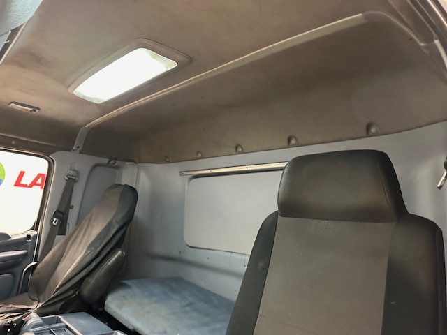 Hino 700 3241 8×4 Sleeper Cab Steel Tipper Grab