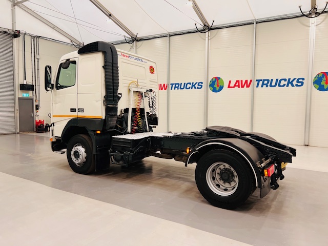 Volvo FH12 420 4×2 Tractor Unit