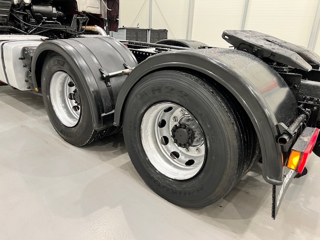 Volvo FH12 420 6×4 Double Drive Tractor Unit