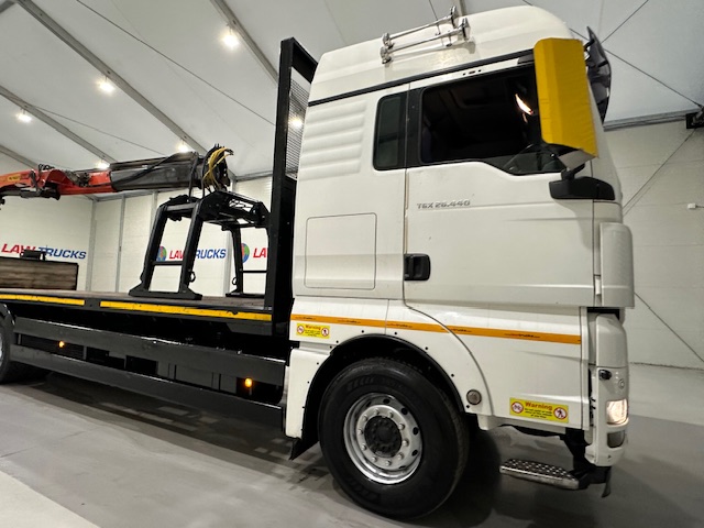 MAN TGX 26.440 6×2 Brick Grab Drawbar