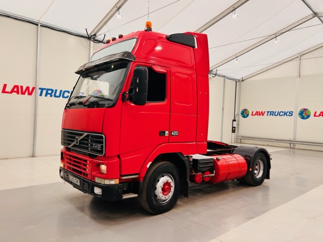 Volvo FH12 420 4×2 GTXL Tractor Unit