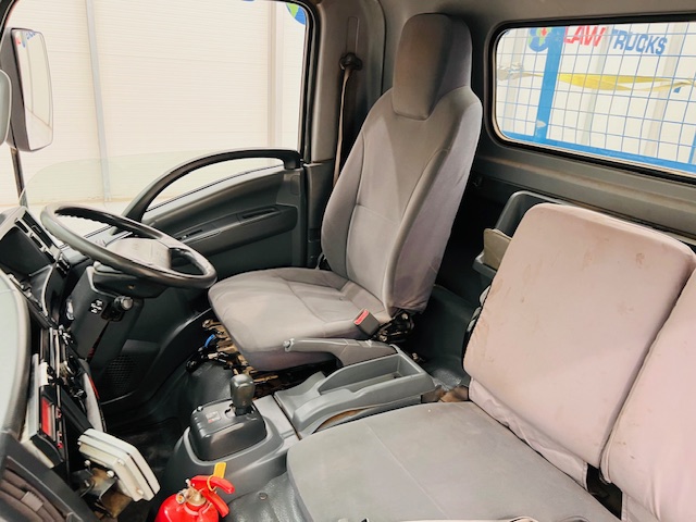 Isuzu N75 190 Day Cab Dropside
