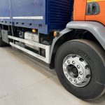 DAF LF 220 Day Cab Dropside Brick Grab - thumbnail