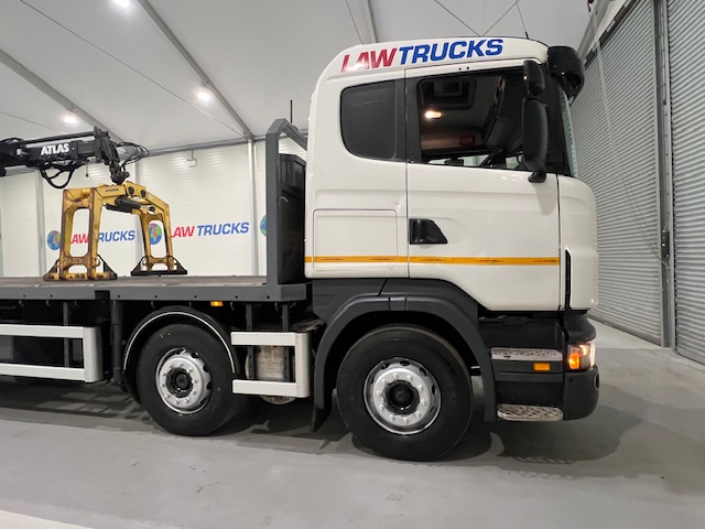 Scania R420 8×2 Rear Lift Brick Grab Drawbar