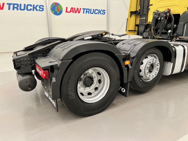 Volvo FH 500 6×2 Sleeper Cab Midlift Tractor Unit
