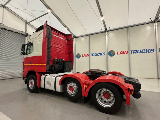 Volvo FH 500 6×2 Midlift Tractor Unit