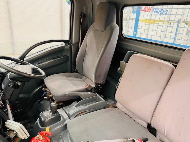 Isuzu N75 190 Day Cab Dropside