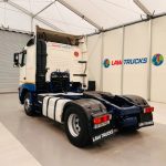 Volvo FH12 420 4×2 Sleeper Cab Tractor Unit - thumbnail