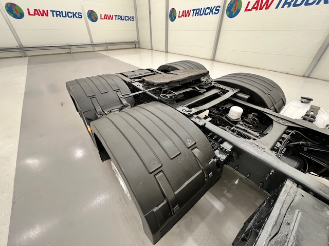 Volvo FH 500 6×2 Midlift Tractor Unit
