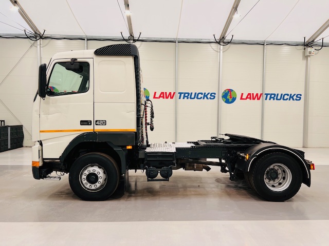 Volvo FH12 420 4×2 Tractor Unit