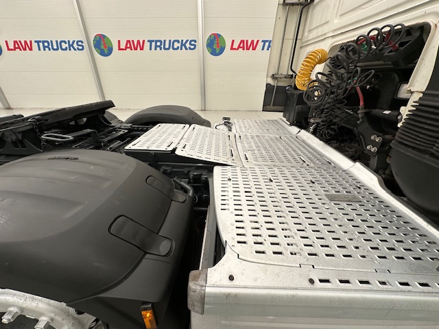 DAF XF 480 6×2 Midlift Tractor Unit