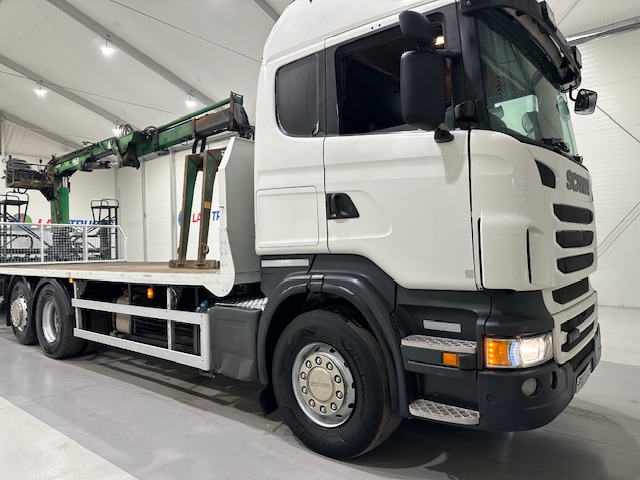 Scania R440 6×2 Rear Lift Brick Grab Drawbar
