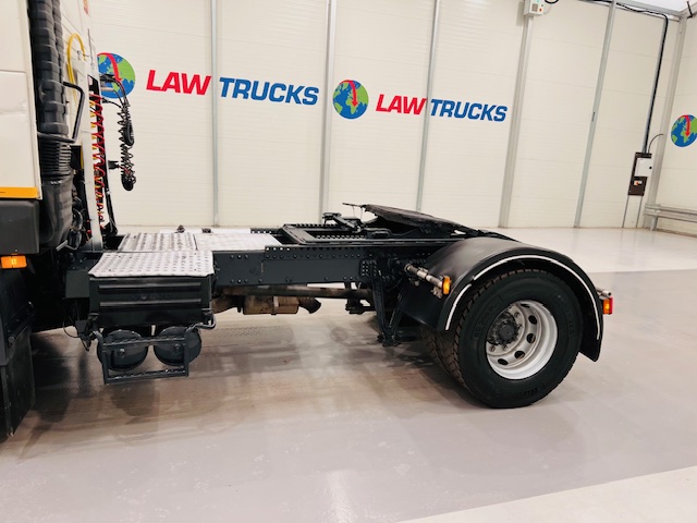 Volvo FH12 420 4×2 Tractor Unit
