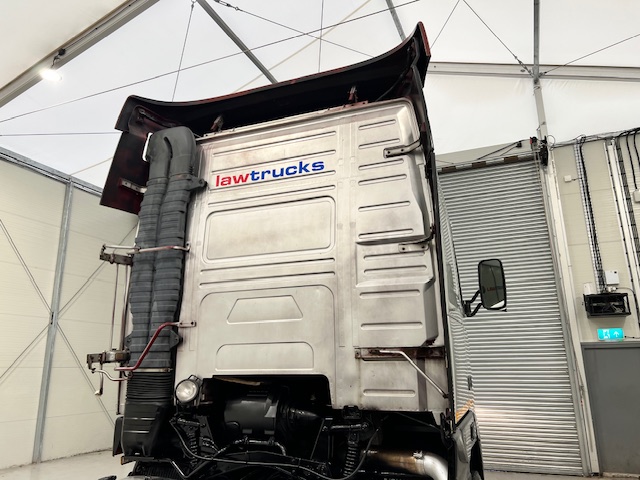 Volvo FH12 420 6×4 Double Drive Tractor Unit