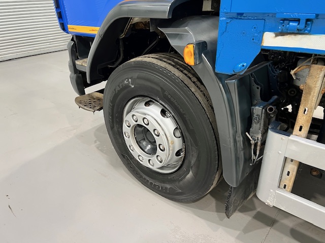 DAF LF55 220 Day Cab Dropside Brick Grab