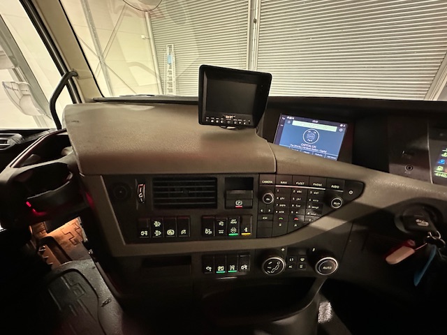 Volvo FH 500 6×2 Midlift Tractor Unit